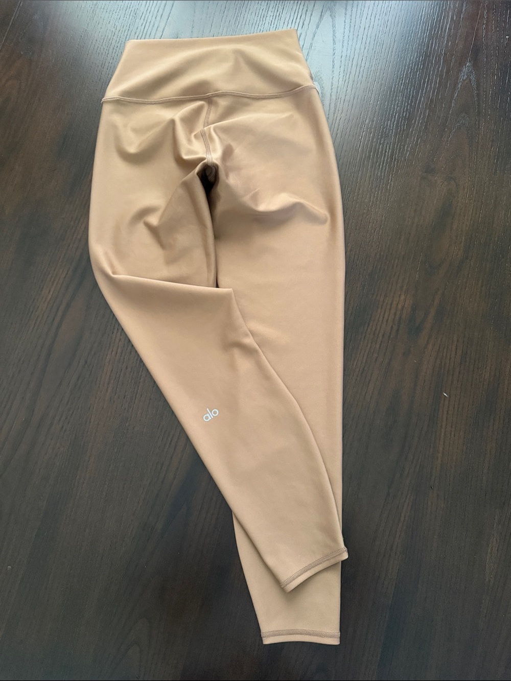 ALO Yoga  High-Waist Leggings in Beige - Picture 5 of 5